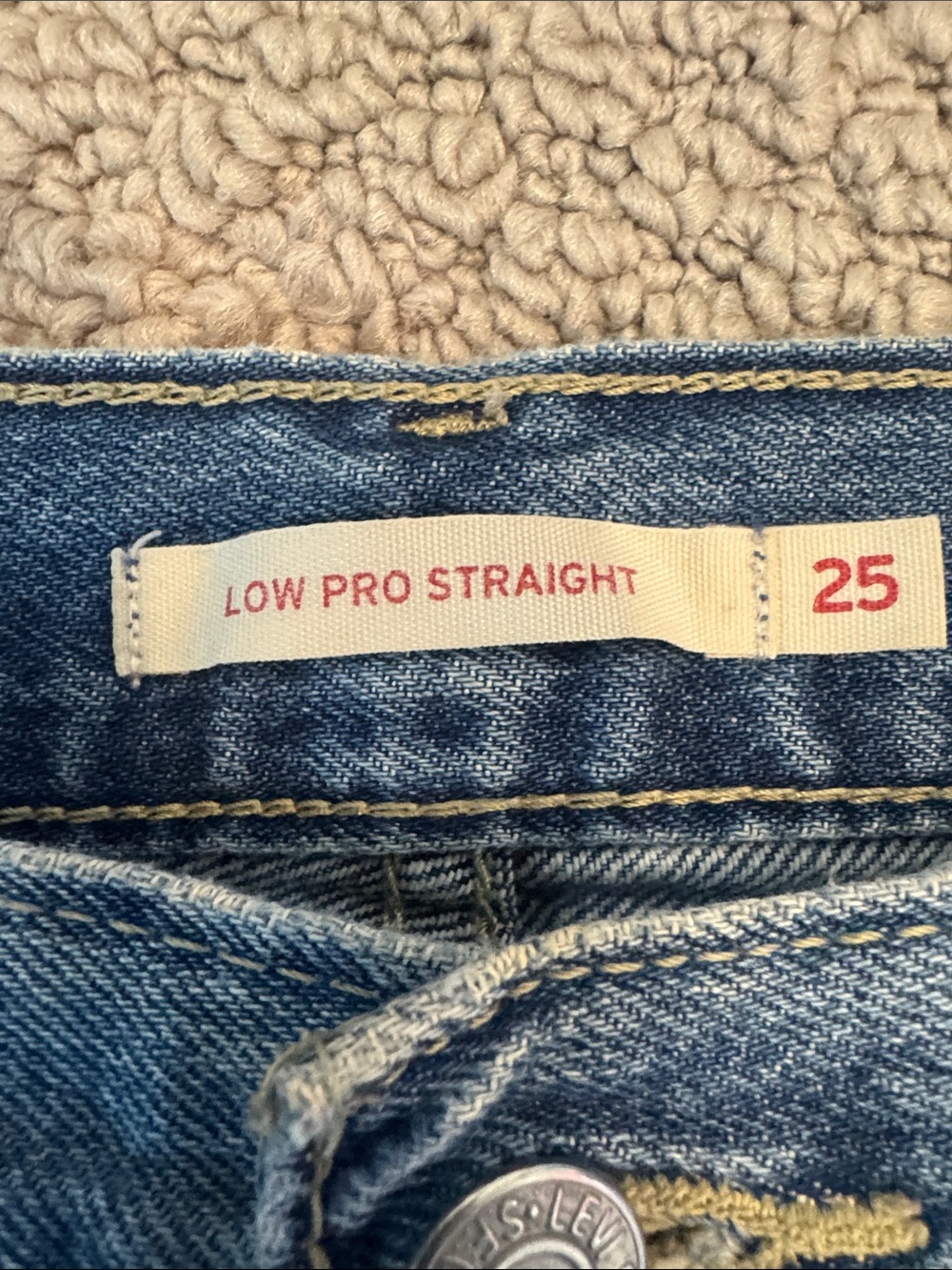 Women's Jeans Bundle - Levi’s, Cotton:On, Hollister, Banana Republic - Picture 3 of 16